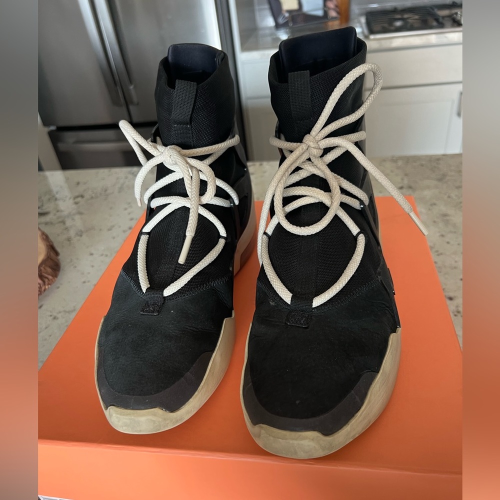 Nike Air Fear of God 1 Oatmeal.